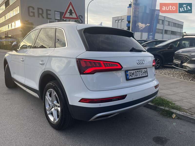 Внедорожник / Кроссовер Audi Q5 2017 в Бердичеве