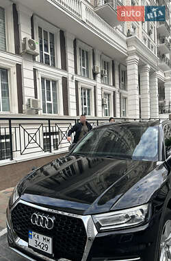 Внедорожник / Кроссовер Audi Q5 2020 в 