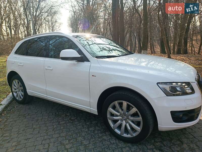 Внедорожник / Кроссовер Audi Q5 2008 в 