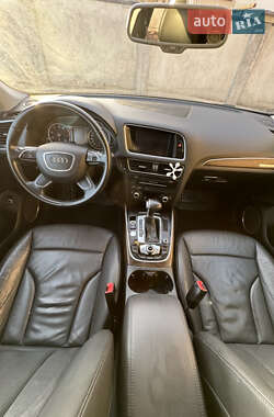 Внедорожник / Кроссовер Audi Q5 2016 в 