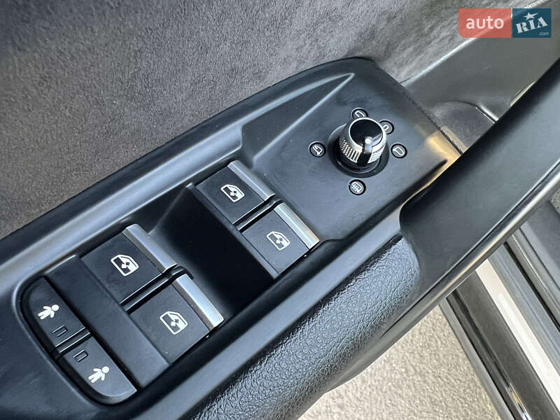 Внедорожник / Кроссовер Audi Q5 2018 в Дрогобыче