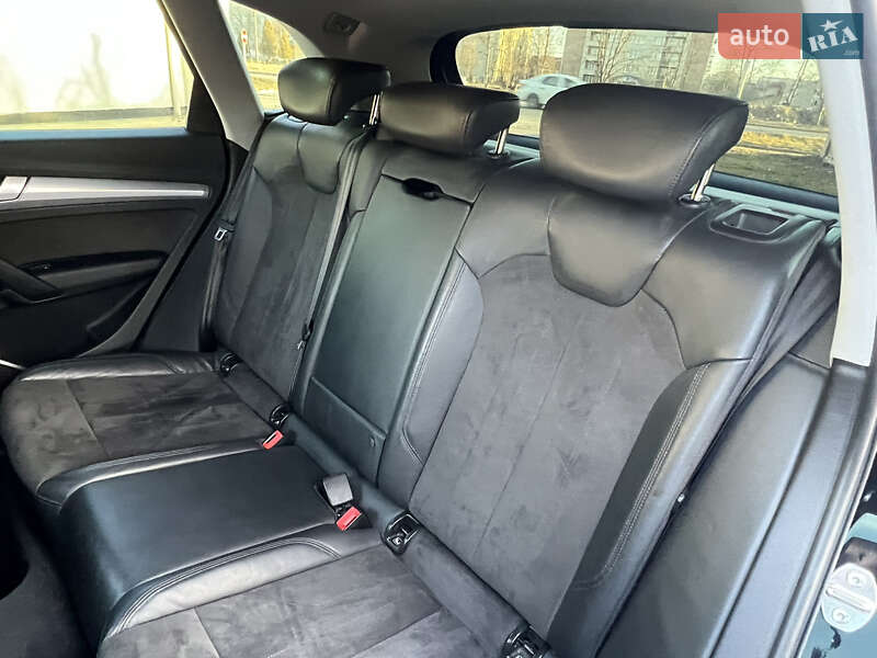 Внедорожник / Кроссовер Audi Q5 2018 в Дрогобыче