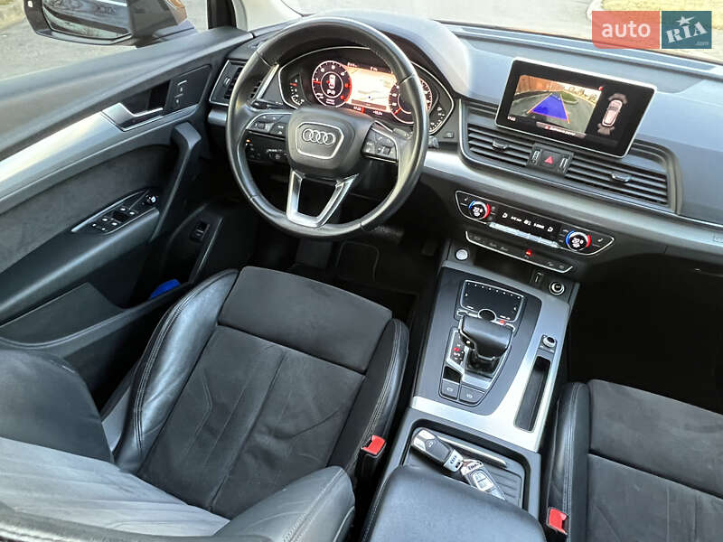 Внедорожник / Кроссовер Audi Q5 2018 в Дрогобыче