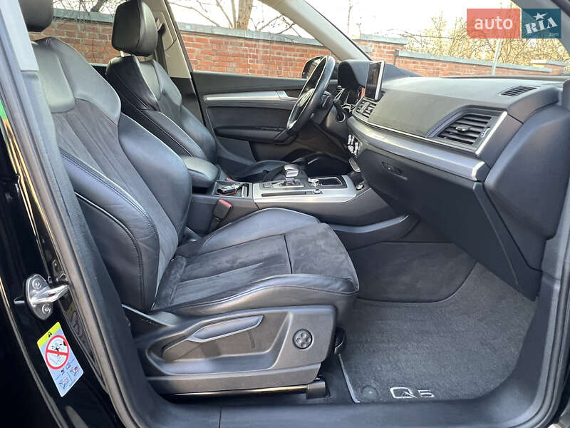 Внедорожник / Кроссовер Audi Q5 2018 в Дрогобыче