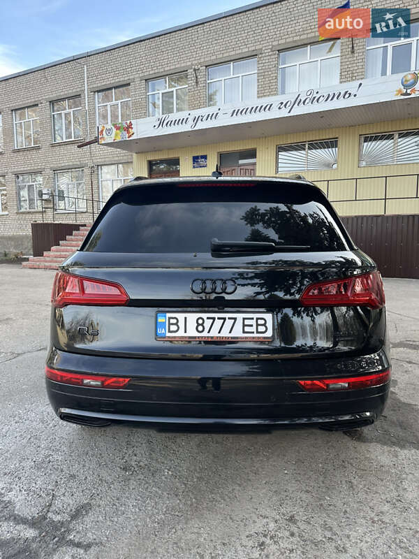 Внедорожник / Кроссовер Audi Q5 2017 в Харькове