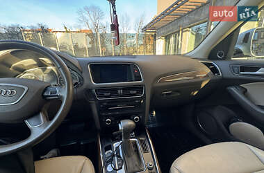 Внедорожник / Кроссовер Audi Q5 2015 в 