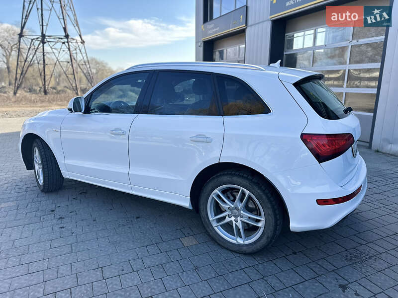 Внедорожник / Кроссовер Audi Q5 2015 в Дрогобыче