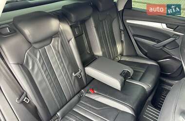 Позашляховик / Кросовер Audi Q5 2018 в 
