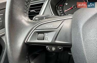Позашляховик / Кросовер Audi Q5 2018 в 