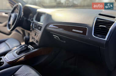 Внедорожник / Кроссовер Audi Q5 2012 в 