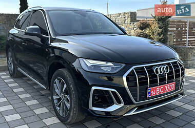 Позашляховик / Кросовер Audi Q5 2022 в Стрию