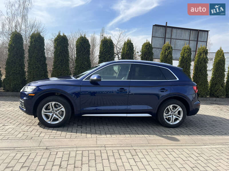Внедорожник / Кроссовер Audi Q5 2018 в Шептицькому