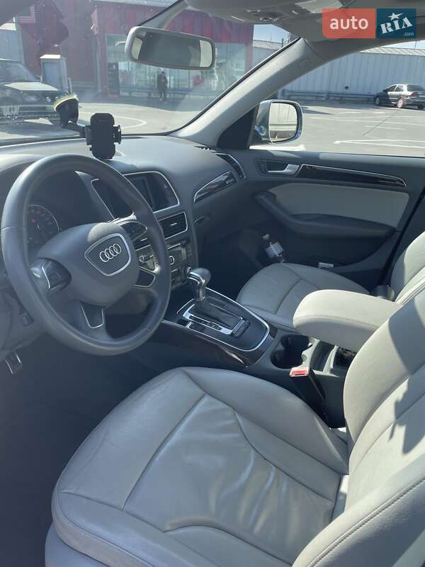 Внедорожник / Кроссовер Audi Q5 2014 в Киеве