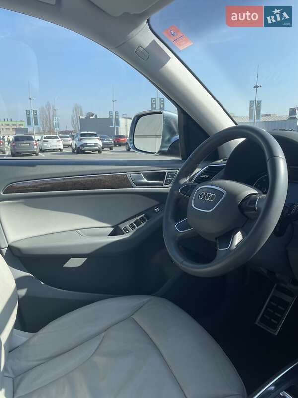 Внедорожник / Кроссовер Audi Q5 2014 в Киеве