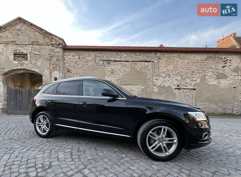 Позашляховик / Кросовер Audi Q5 2012 в Кам'янець-Подільському