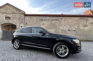 Внедорожник / Кроссовер Audi Q5 2012 в 