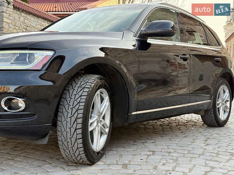 Позашляховик / Кросовер Audi Q5 2012 в Кам'янець-Подільському