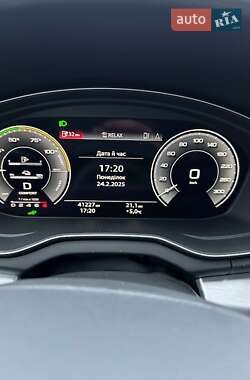 Внедорожник / Кроссовер Audi Q5 2021 в 