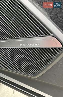Внедорожник / Кроссовер Audi Q5 2021 в 