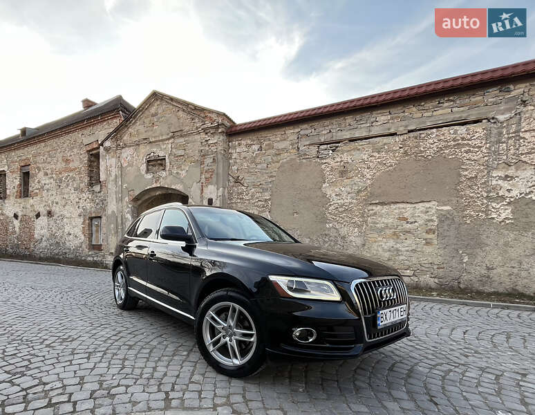 Внедорожник / Кроссовер Audi Q5 2012 в 