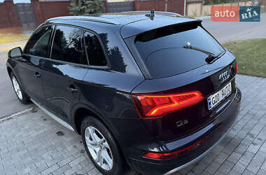 Позашляховик / Кросовер Audi Q5 2018 в 