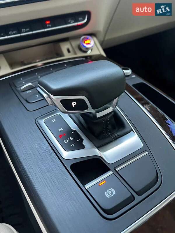 Внедорожник / Кроссовер Audi Q5 2020 в Сумах