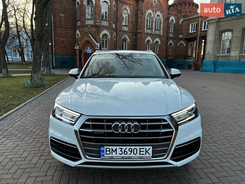 Внедорожник / Кроссовер Audi Q5 2020 в Сумах