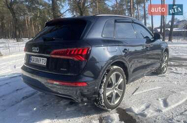 Позашляховик / Кросовер Audi Q5 2019 в Києві