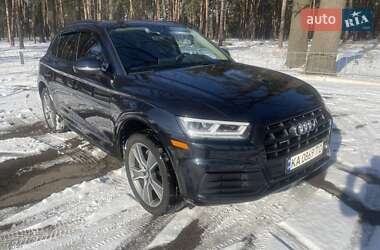 Позашляховик / Кросовер Audi Q5 2019 в Києві