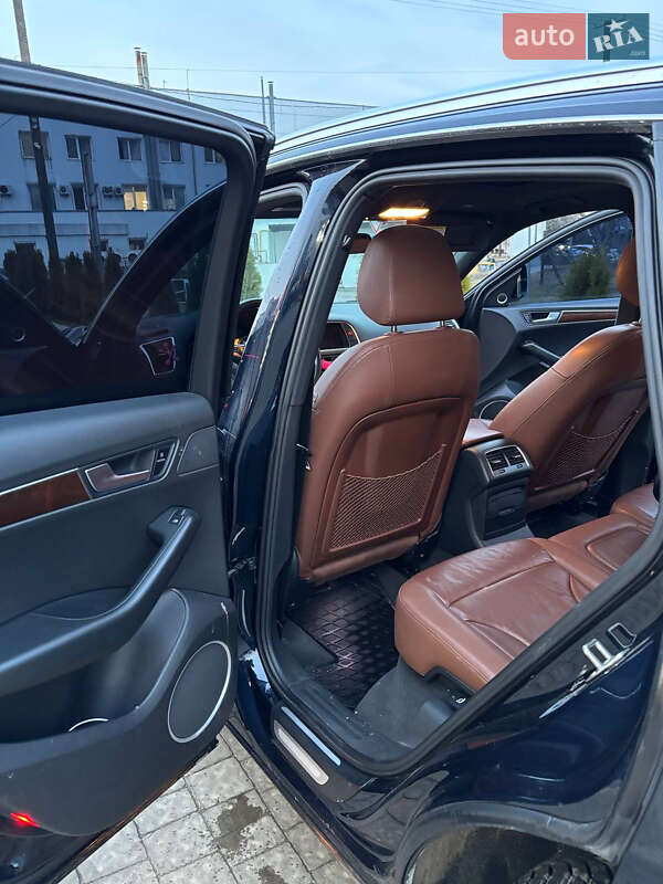 Внедорожник / Кроссовер Audi Q5 2011 в Львове