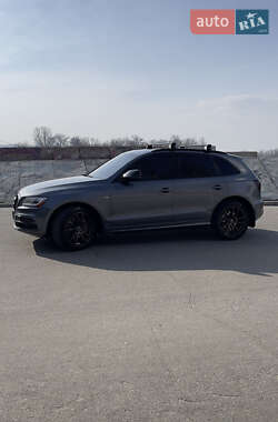 Позашляховик / Кросовер Audi Q5 2013 в 