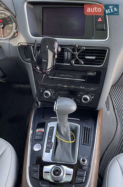 Позашляховик / Кросовер Audi Q5 2013 в 