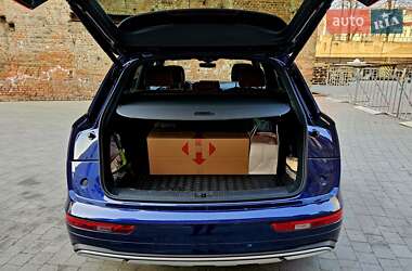 Внедорожник / Кроссовер Audi Q5 2020 в 