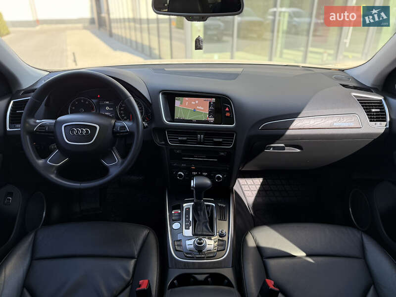 Внедорожник / Кроссовер Audi Q5 2015 в Львове