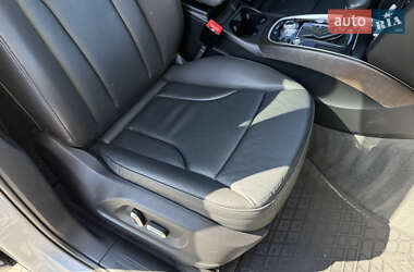 Внедорожник / Кроссовер Audi Q5 2015 в 