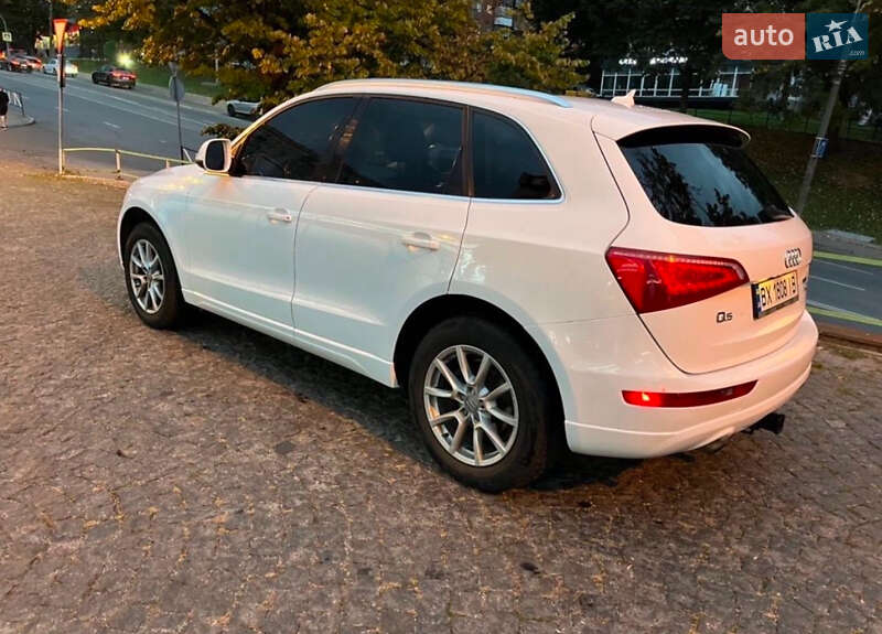 Позашляховик / Кросовер Audi Q5 2010 в Хмельницькому