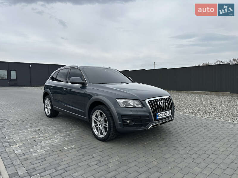 Внедорожник / Кроссовер Audi Q5 2010 в Черновцах