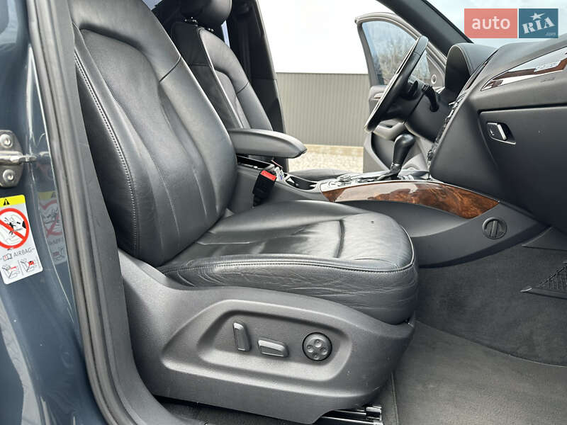 Внедорожник / Кроссовер Audi Q5 2010 в Черновцах