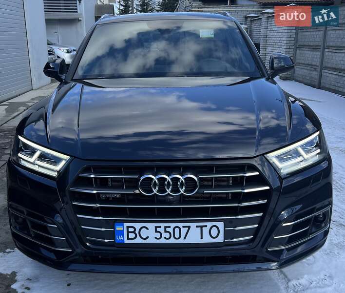 Внедорожник / Кроссовер Audi Q5 2020 в 