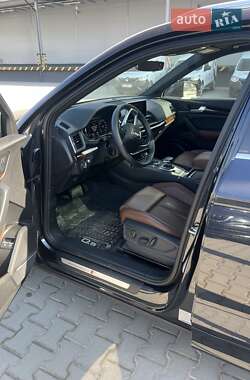Внедорожник / Кроссовер Audi Q5 2020 в 