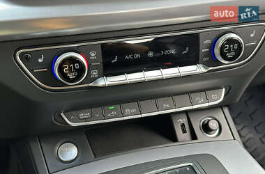 Внедорожник / Кроссовер Audi Q5 2020 в 