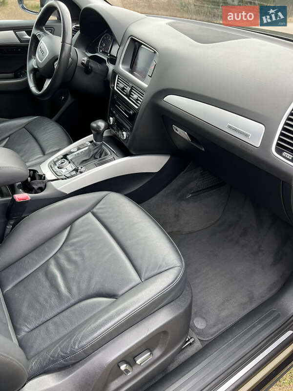 Внедорожник / Кроссовер Audi Q5 2014 в Киеве