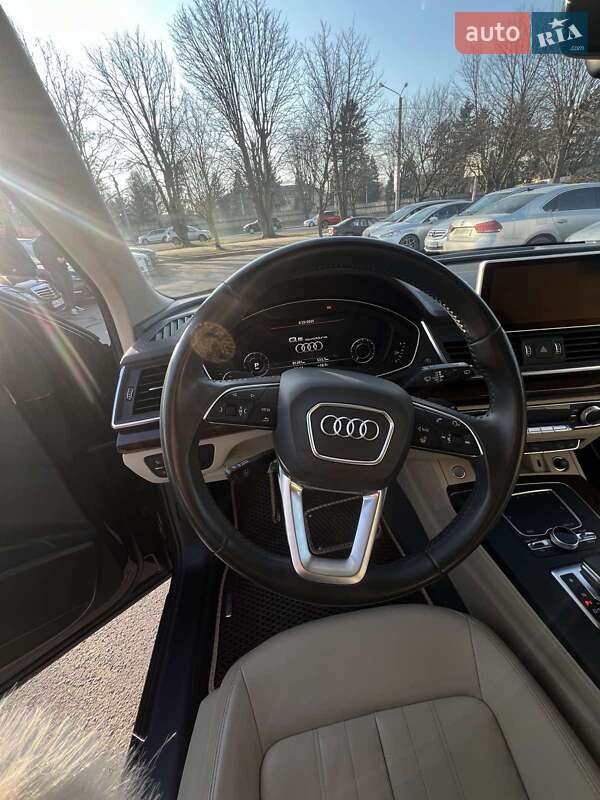 Внедорожник / Кроссовер Audi Q5 2019 в Самборе фото 30 Внедорожник / Кроссовер Audi Q5 2019 в Самборе