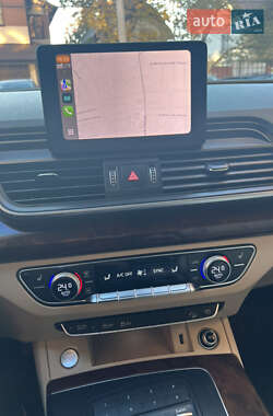 Позашляховик / Кросовер Audi Q5 2017 в 