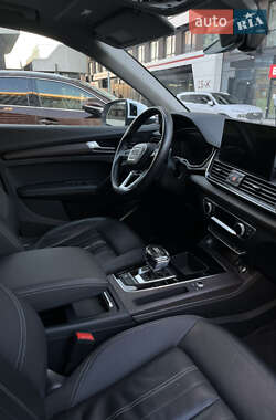 Внедорожник / Кроссовер Audi Q5 2022 в 