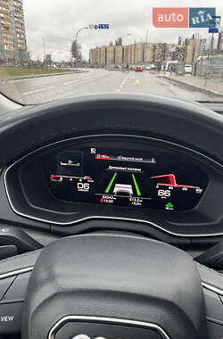 Внедорожник / Кроссовер Audi Q5 2022 в 