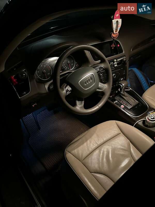 Внедорожник / Кроссовер Audi Q5 2013 в Виноградове