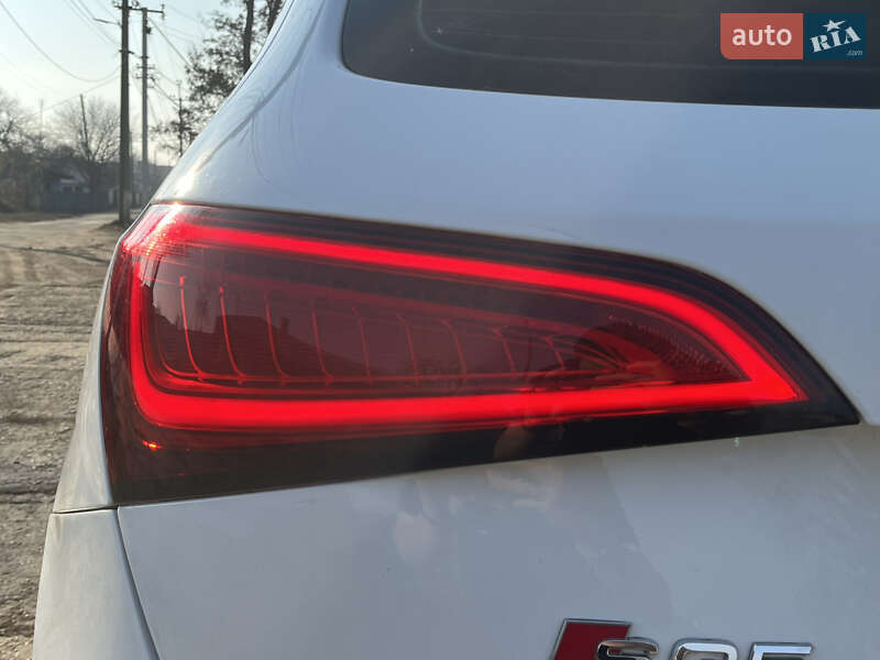 Внедорожник / Кроссовер Audi Q5 2015 в Конотопе