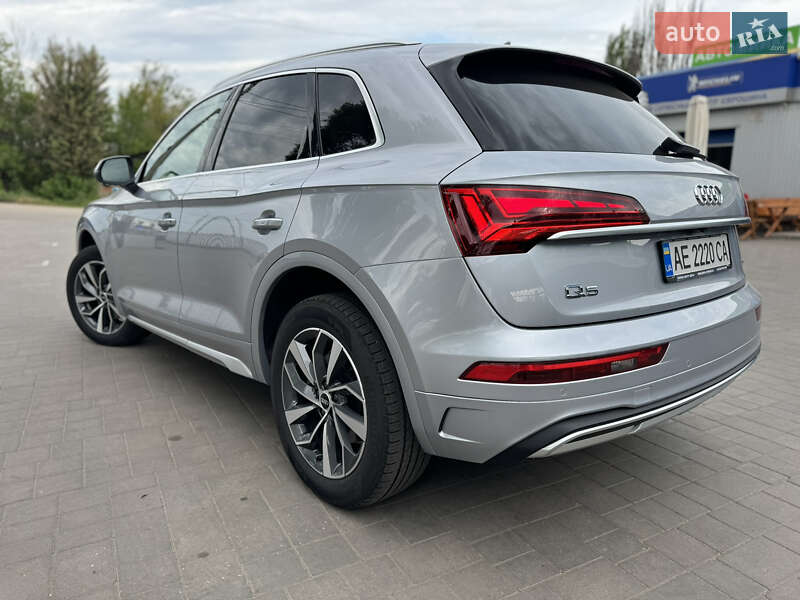 Внедорожник / Кроссовер Audi Q5 2021 в Кривом Роге