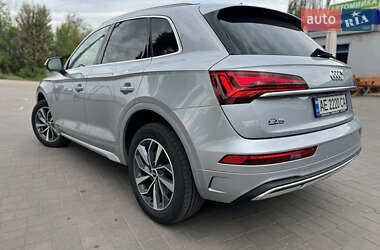 Внедорожник / Кроссовер Audi Q5 2021 в 